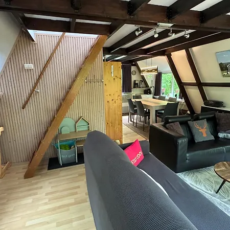 Familie 44 Chalet *